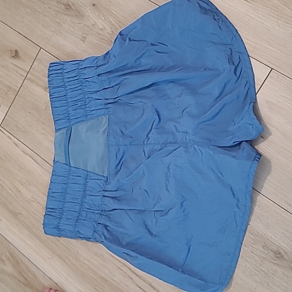 Free People Movement Blue Women's Shorts Size M - Picture 6 of 10